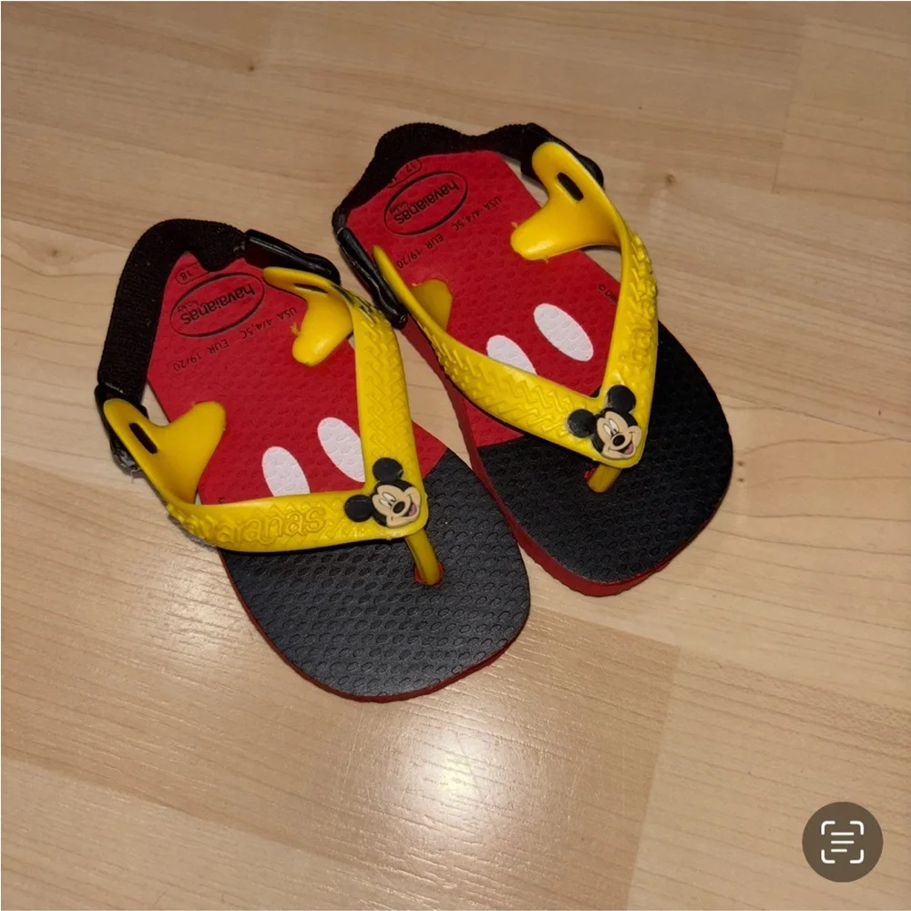 Havaianas Baby Mickey Mouse Sandals Size 5C Disney Flip Flop Heel Strap NOTE